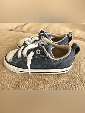 NWT Converse Toddler size 8 All Star Navy Canvas Sneakers with White Laces